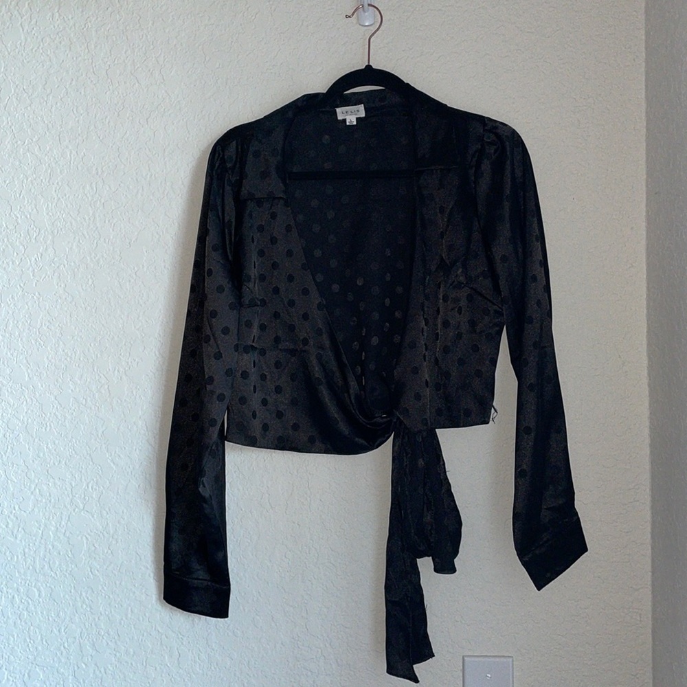 BLACK SILK POLKA DOT LONG SLEEVE TOP